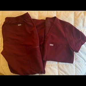 FIGS Catarina Scrub Top w/ Yola Skinny Scrub Pants